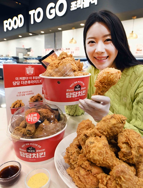 홈플러스 당당 더큰후라이드치킨, 당당치킨 매출 넘었다