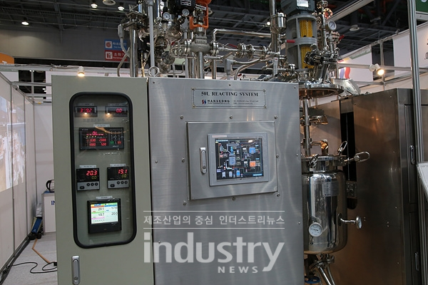 [KOREA CHEM 2019] 한성기공, 혼합 및 분산설비 선보여