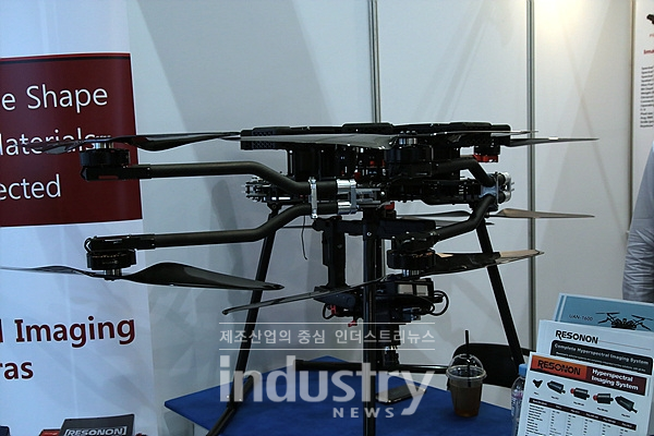 [KPCA show 2019] 비케이인스트루먼트, 드론 작창 초분광 카메라 선보여