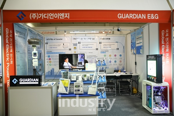 [2019국제전기전력전시회] 가디언이엔지, IoT 미세먼지 표시기 선보여