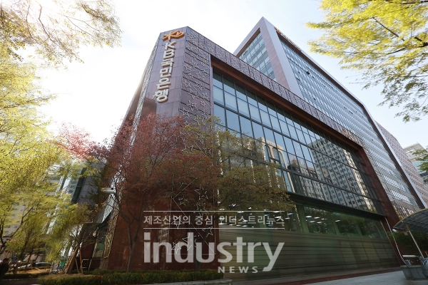 KB국민은행, 코로나19 간호 인력 위한 저금리 신용대출 지원
