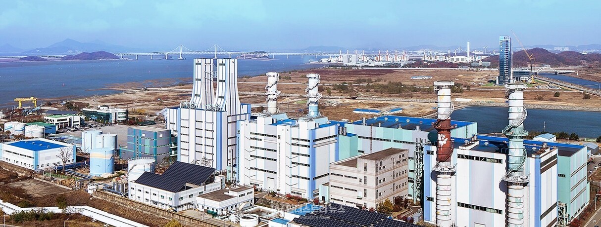 [르포] 중부발전 인천발전본부, AI 태양광발전소의 문을 열다