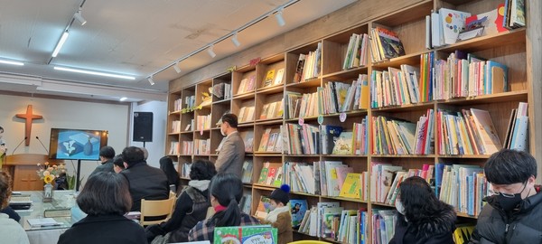 포항 송도 따뜻한 소통공간 안녕, 나의 책방