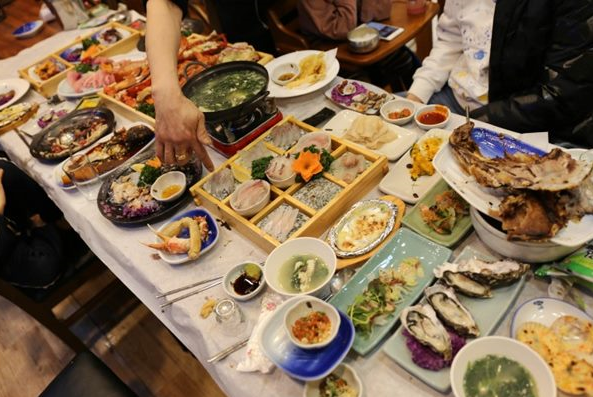 부산 광안리 횟집 엄청난 스끼다시를 자랑하는 산해횟집 꼭 가봐야할 부산3대횟집