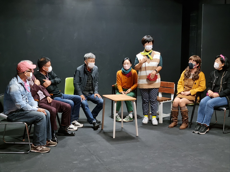 울산, 문학인들이 펼치는 연극 청자다방 미스 김