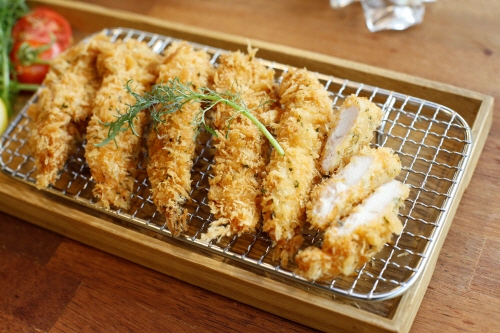 동명카츠 광주내방동점, 체크슈머에게 사랑받는 돈까스 맛집 등극