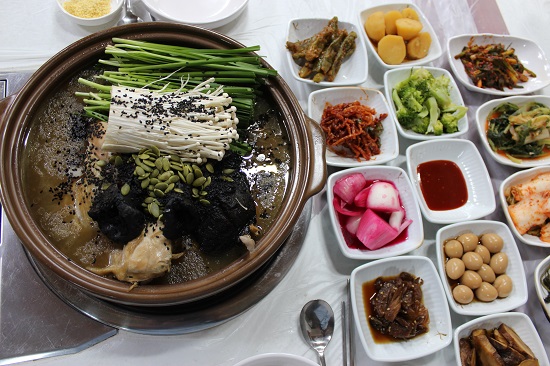 하이원맛집 만항곤드레닭집, 여름 시원한 몸보신 눈꽃마백숙 눈길