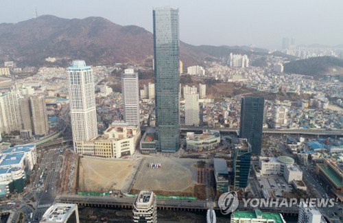1호가 될 순 없어 부산 문현금융단지 코로나 예방 안간힘