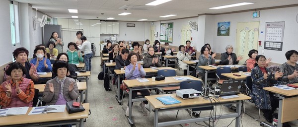 경북 요양보호사 교육원 2025년도 요양보호사 전문성 강화 위한 보수 교육 실시