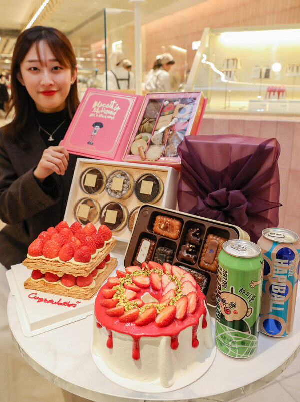 현대백화점, 설 맞아 인기 베이커리 디저트 선물세트 소개
