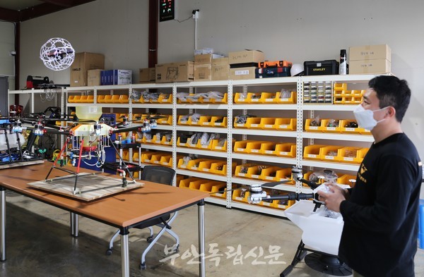 [지역 경제 탐방] 나르샤드론항공 고장나도 고칠 수 없던 드론, 이제 걱정마세요