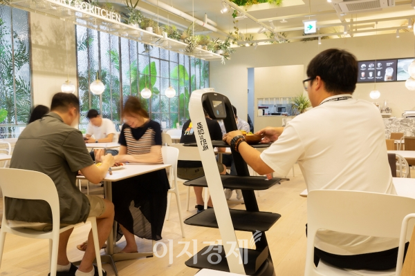 배달의민족, 로봇 종업원이 모시는 메리고키친 오픈