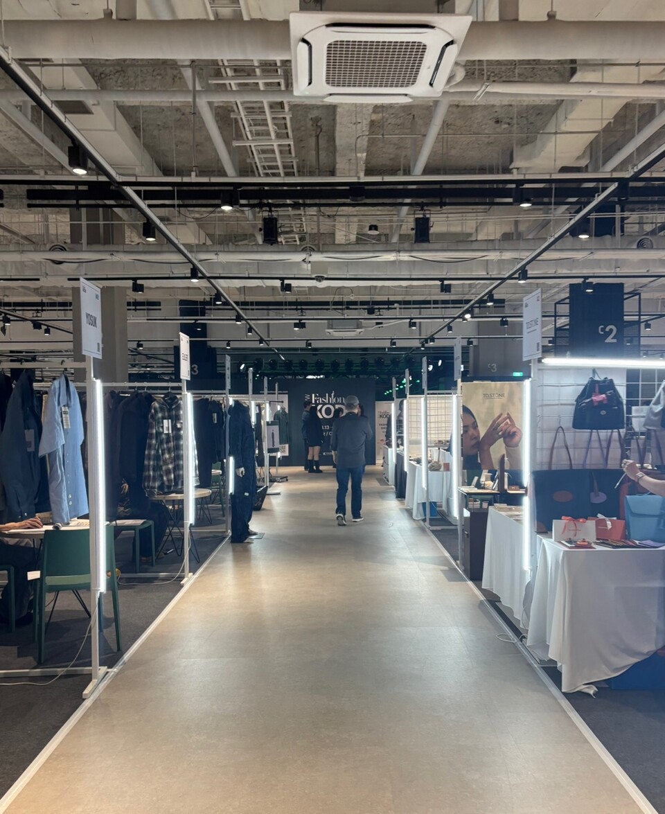 패션코드 2025 F/W, 옴니보어 주제로 친환경 쇼 추진