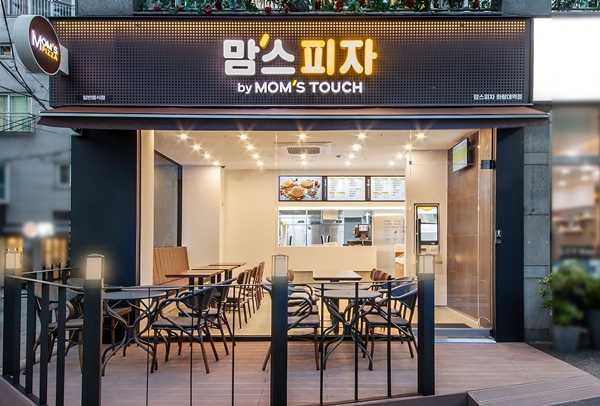 맘스터치, 이번엔 피자다…랩 2호 맘스피자 오픈