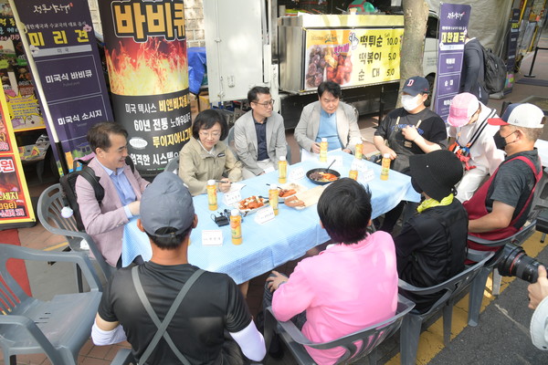 푸드트럭 업종 신설ㆍ영업장소 확대해주세요