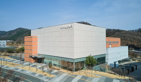 케이메디허브, 제약 스마트팩토리 생산기지 구축