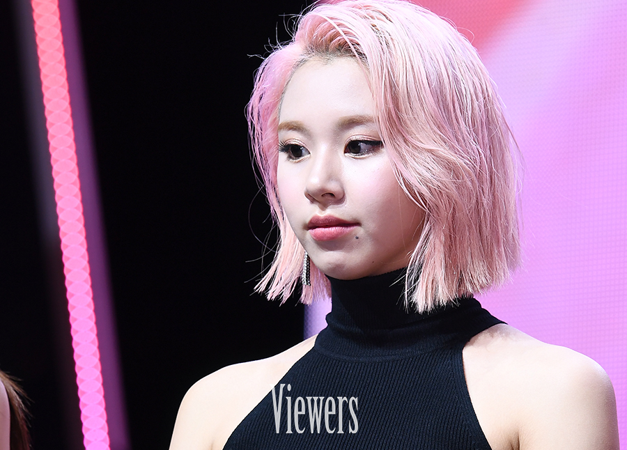 트와이스 채영 핑크 러블리 헤어 [V포토]