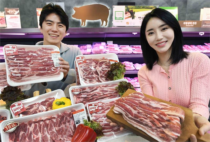 홈플러스, 삼삼데이 맞아 삼겹살 반값 판매