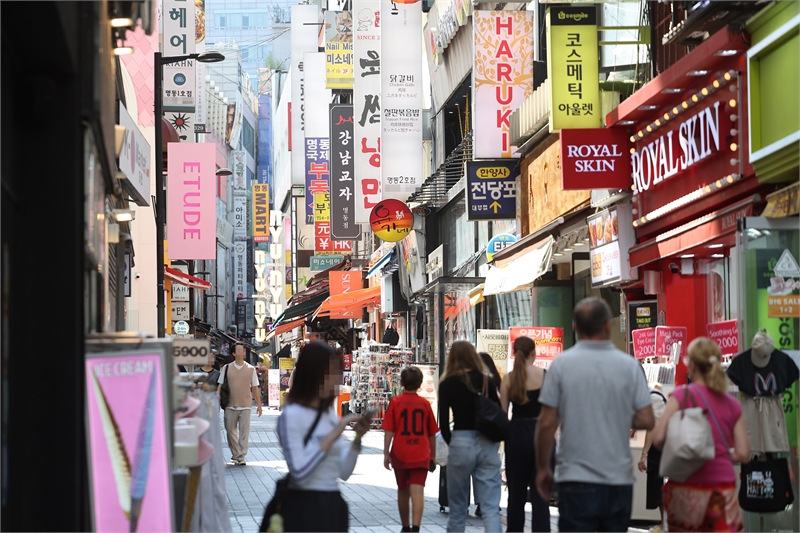 명동 상권의 부활, 코로나19 엔데믹 이후 공실률 한자릿수