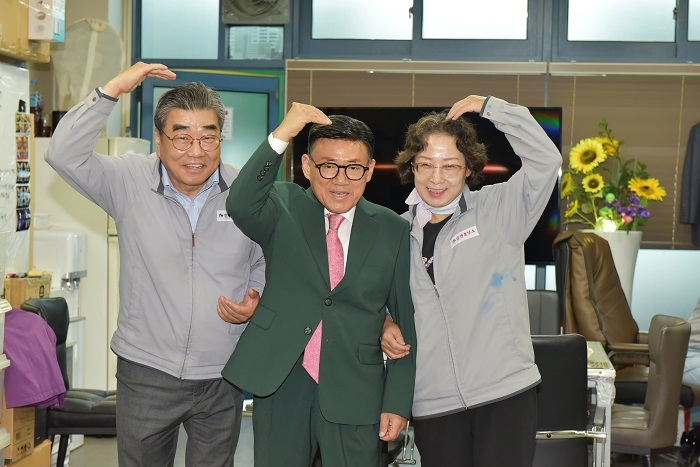 (주)일경홀딩스, 영상합성 제작 스튜디오 ‘뮤비따봉’ 오픈