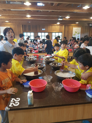 고창 유기농낙농영농조합법인, 아름다운 동행