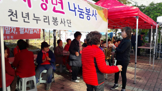 천년누리봉사단, 지역 어르신 위한 사랑의 짜장면 배식봉사 훈훈