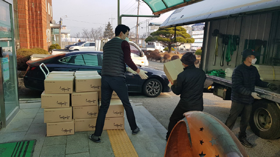 장수골프리조트, 장계-계남면 생필품꾸러미 기탁