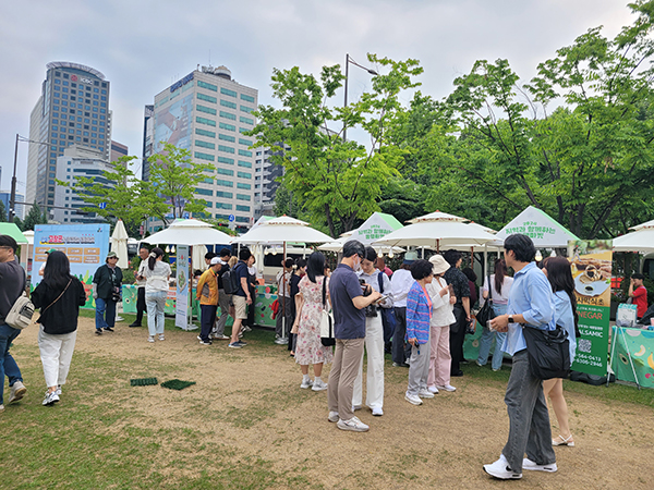 고창군 서울시청 광장서 동행마켓 직거래 장터 성료
