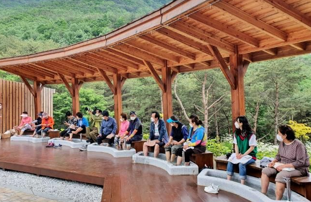거창 항노화힐링랜드 산림치유·숲해설 프로그램 운영