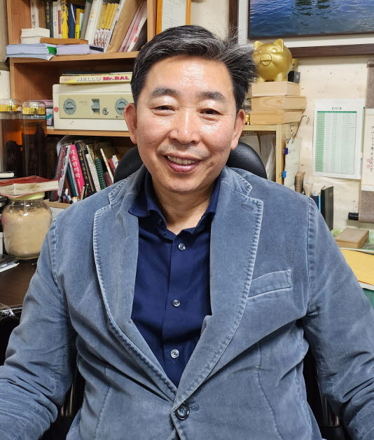 회원 상호간의 친목과 화합, 소통하는 회무 펼치겠다.