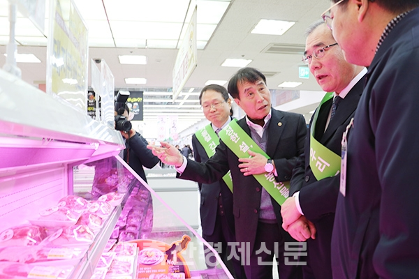 이개호 장관, 농축산물 수급 점검