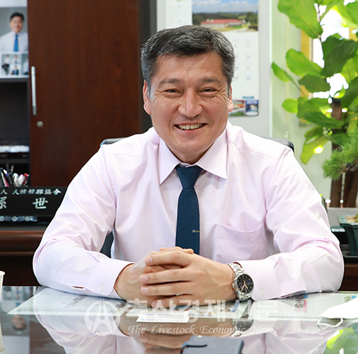 [축산업 지속 가능하려면…각 단체장들에게 듣는다] 한돈