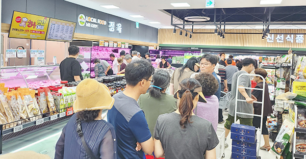 아산축협 한우 반값 대축제 북새통