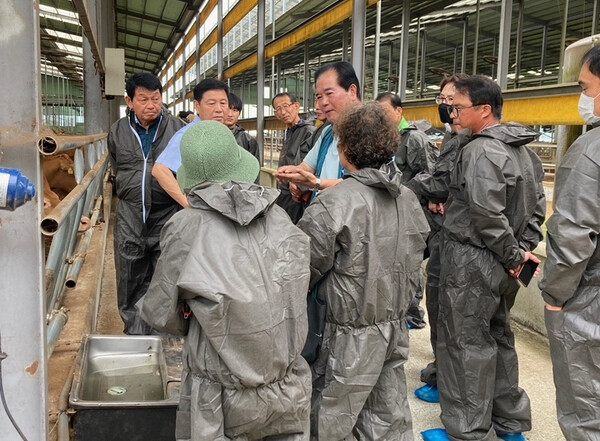 보은옥천영동축협 한우경영대학 11기, 금산 한우사관학교 견학