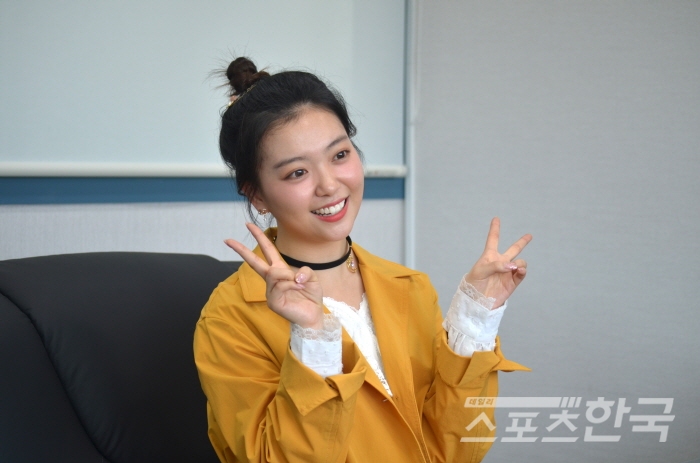 장르를 넘나드는 끼와 재능, 트로트 요정 요요미