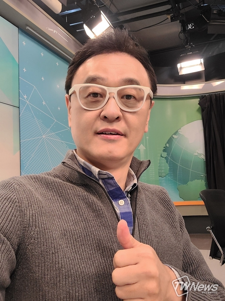 권영찬, 코로나19 음성…가수 이지훈 결혼식장 입장할 때 코로나19 증명서 확인