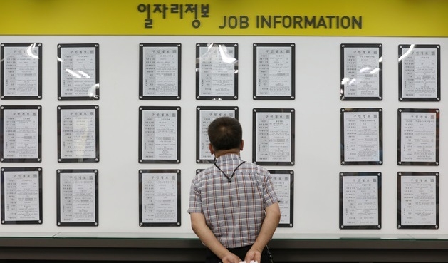 6월 사업체 종사자 32만명 증가했지만…임시일용직이 24만명 고용질 개선 ?