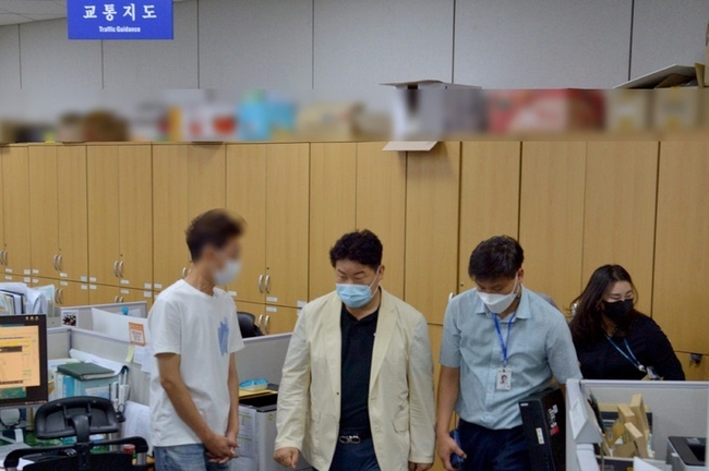 경찰, 주정차 과태료 무단 면제 의혹 광주 서구청 압수수색