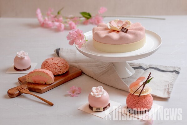 제주신화월드 봄 디저트... 랜딩 델리, 제주 벚꽃 맛집으로 등극