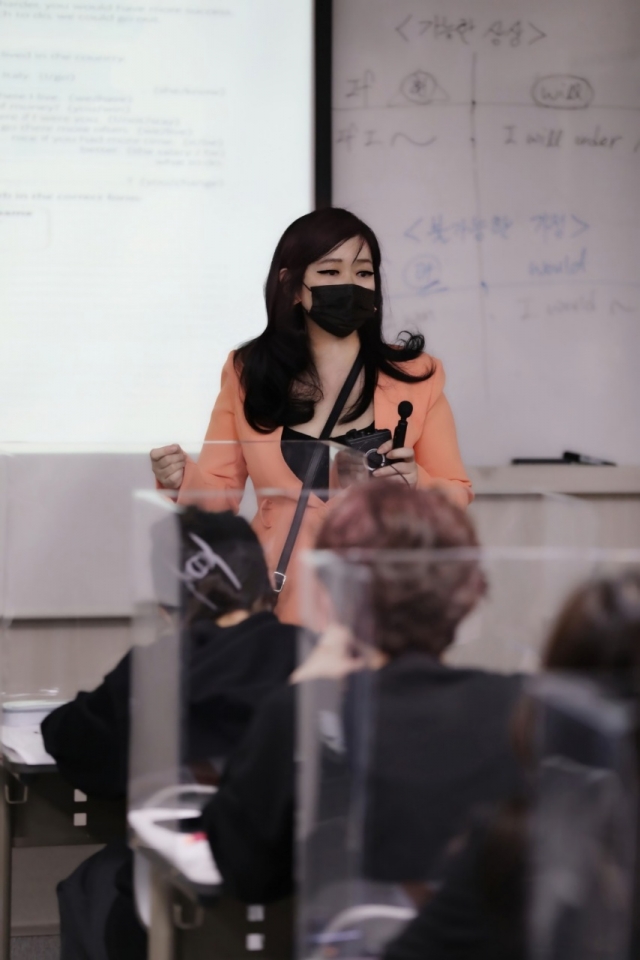 분당기초영문법학원 이제이플러스, ‘로사 강사’의 영문법공부 시작반 운영