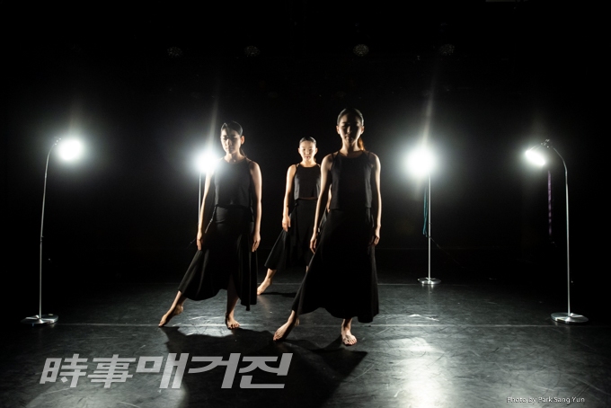 제8회 <춤으로의 여행: Voyage to Dance>, 다옴댄스컴퍼니의 moving forest