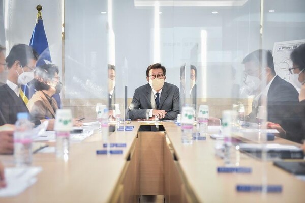 박형준 시장, 부산의 미래 낙동강 찾아… 생태공원 등 현안 챙겨