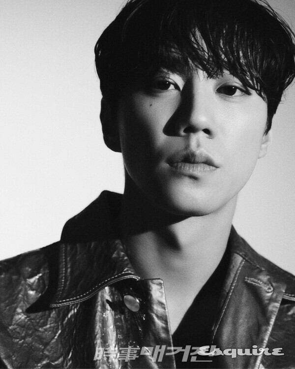 [화보]  배우 이준영, 소년과 남자를 넘나들며 모델 같은 패션 감각 뽐낸 화보 공개
