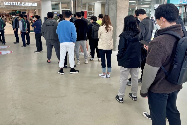 롯데마트 맥스, 창원중앙점 오픈…보틀벙커 오픈런