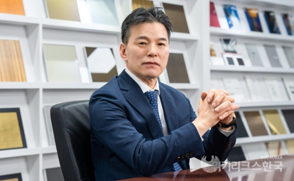 [단독] 소주병 들고 위협했다…한국미쓰비시엘리베이터의 살벌한 민낯