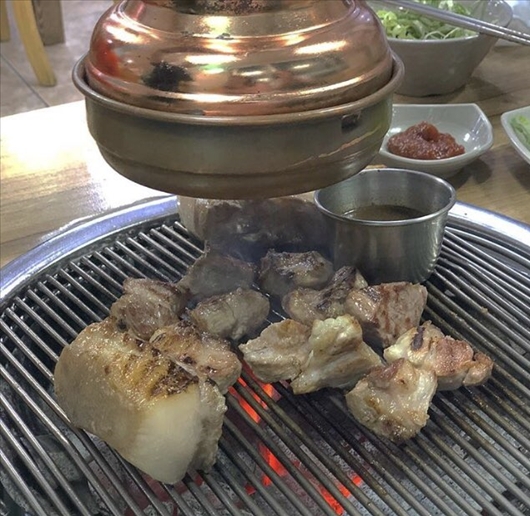 제주애월맛집 ‘도민상회’ 본점, 협재해수욕장근처 신선한 흑돼지 맛집등극