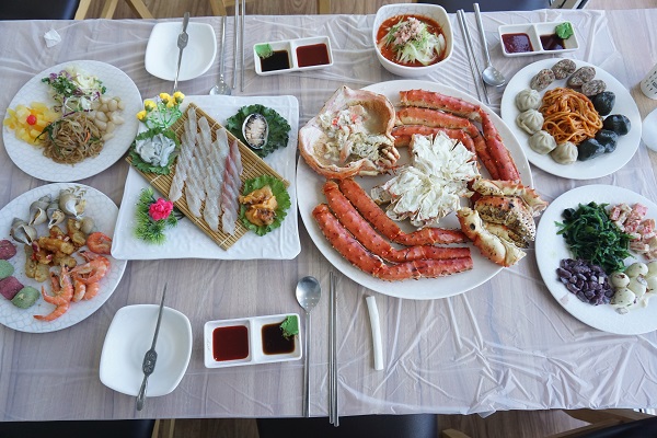 가을의 정취를 느끼려 떠나는 속초여행, 속초맛집 ‘대포대게’에서 신선한 대게로 여행의 아쉬움을 달래는 것은 어떨까?