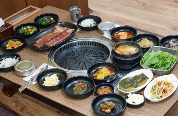 부천 송내역 맛집 ‘잔치숯불갈비’ 고기집 회식장소로 눈길