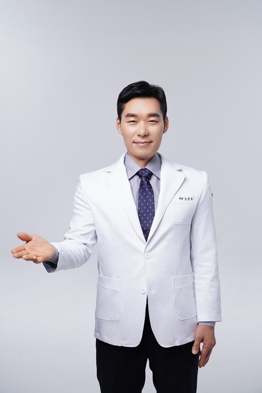 [칼럼] 비절개/절개 모발이식, 자신에게 알맞은 ‘맞춤 솔루션’ 찾아라