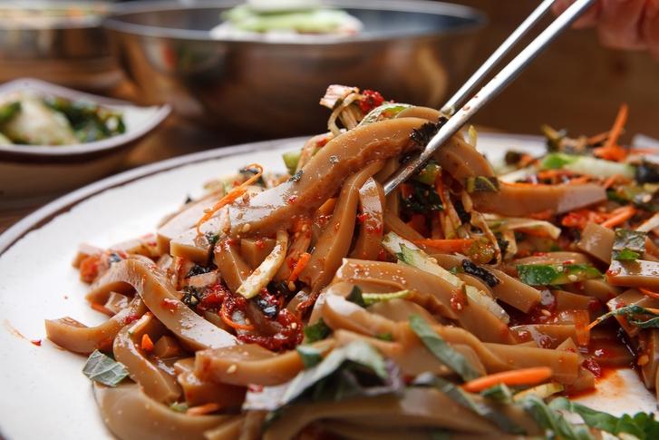 설날 도토리묵 음식은 어떠세요? 칼로리 낮아 다이어트에 좋은 도토리묵 요리 알토란 황금레시피 